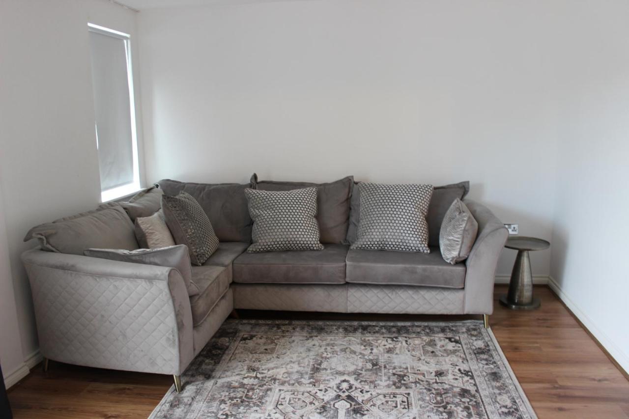 Lovely 2-Bedroom, 1 Bathroom Home, Sleeps 4 Londres Extérieur photo